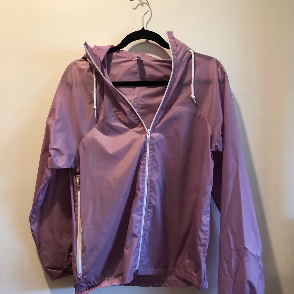 American apparel windbreaker🤩